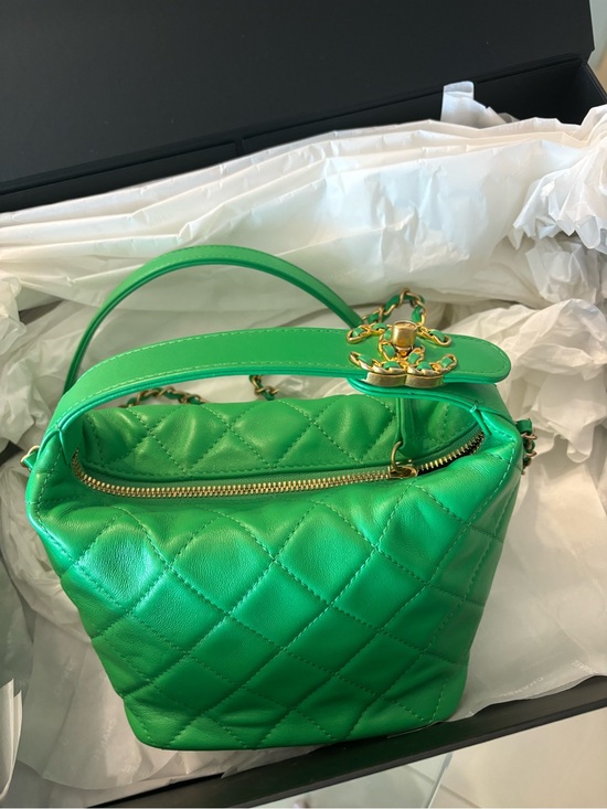 CHANEL Handbags - CHANEL Green Quilted Lambskin Top-Handle Shoulder Bag with Gold Hardware